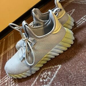 adidas Kids Sneakers in Light Gray and Yellow